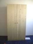 Assembled wardrobe with shuted door